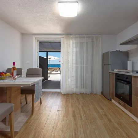 Apartmán Beautiful In With Wifi Petrcane