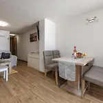 Beautiful In With Wifi Apartment